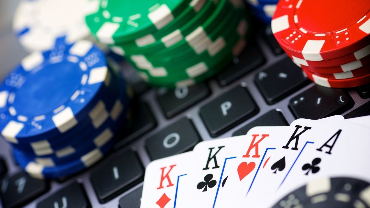 Online gambling poker