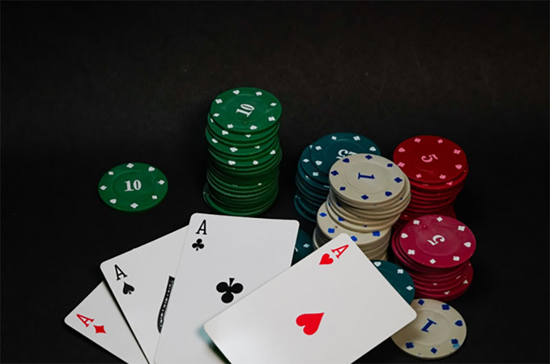 Russian Poker कैसीनो ऑनलाइन